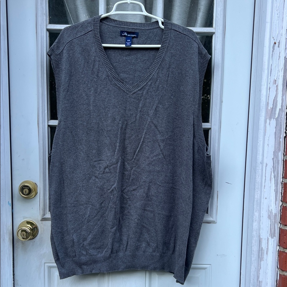 John Ashford Men's V-Neck Gray Sweater Vest